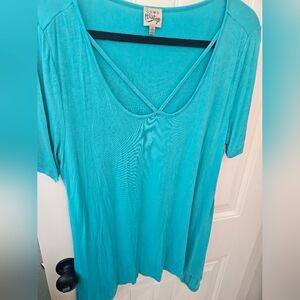 Vintage Turquoise Short Sleeve V-Neck Tee